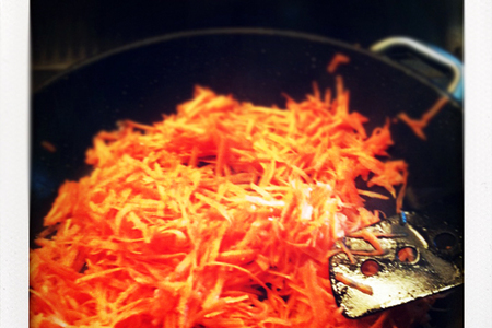 Фуршет 2: канапе из синеньких с морковной смесью и шпротами (новый год?): шаг 2