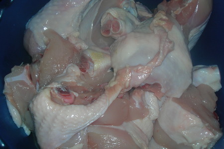 Курица тушеная с опятами с миндальными клецками в качестве гарнира: шаг 1