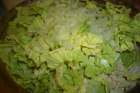 Салат из китайской капусты с курицей: шаг 2