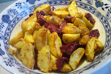 Салат с запеченными и маринованными свеклой и картошкой: шаг 8