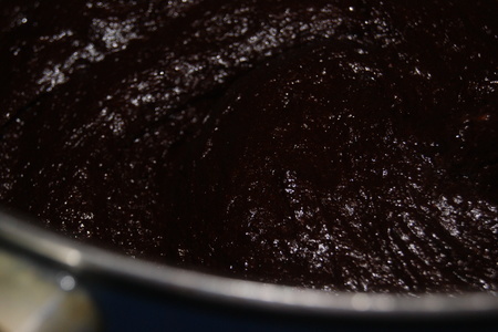 Шоколадный заварной кекс с вишней для шокоголиков: шаг 3