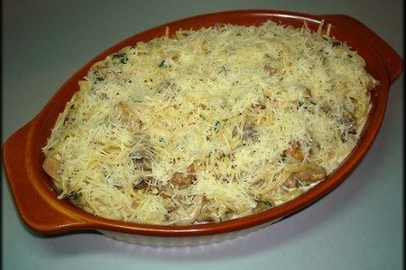 Spaghetti tetrazzini. паста, запечённая с курицей и грибами.: шаг 10