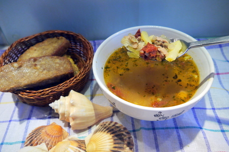 Суп с тунцом, сушеными томатами  и ракушками (из серии „быстрые супы“): шаг 4