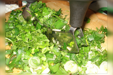 Блины... блины зелёные... начинка зелёная... салат тоже... страшно?: шаг 8