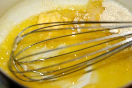 Тефтельки в сырном соусе: шаг 5