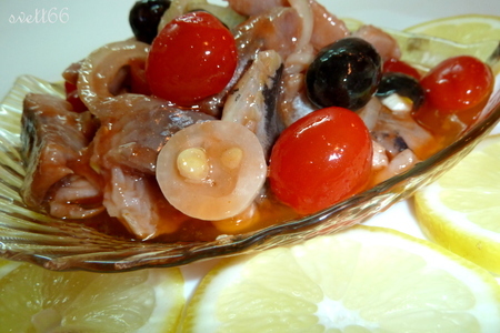 Сельдь маринованная с помидорами и маслинами: шаг 7