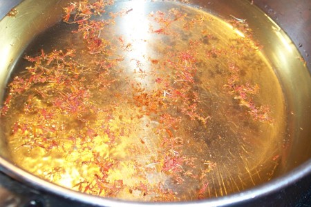 Fettuccelle   с  креветками и устрицами в сырном соусе.: шаг 3