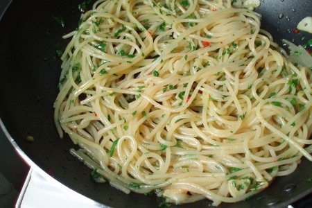 Спагетти "алио олио": шаг 3