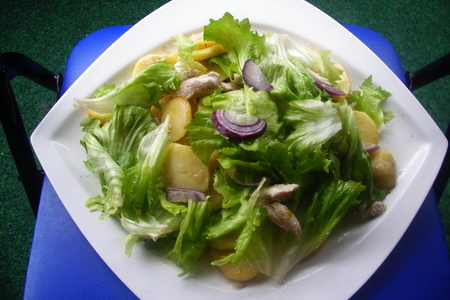 Картофельный салат с куриной грудинкой: фото шаг 4