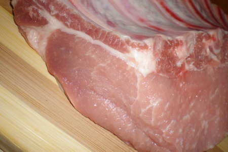 Котлеты из свинины на косточке в кунжутно-маковой панировке: шаг 1
