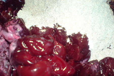 Булочки-малышки с вишнями (из замечaтельного песочно-творожного теста  нашей  mama tasi): шаг 3
