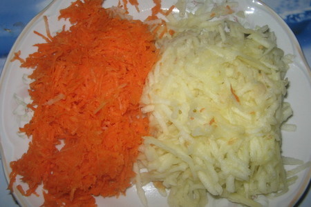 Макаронная запеканка с яблоками и морковкой.: шаг 2