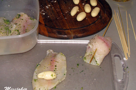 Рыбные рулетики в сливочно-горчичном соусе: шаг 8