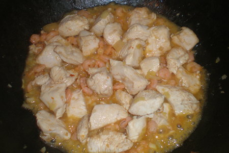 Рисовая вермишель с курицей и креветками: шаг 3