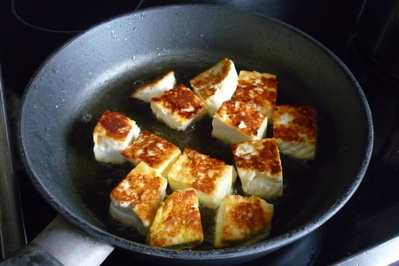 Панир или адыгейский сыр с индийской ноткой: шаг 1