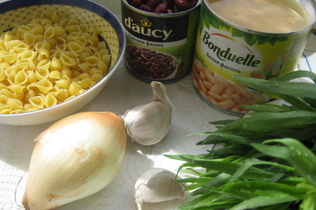 Суп с макаронами,фасолью и тархуном ( pasta e fagioli).: шаг 1
