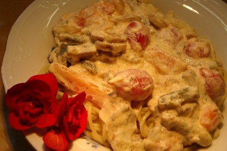 Соус с лососем и грибами к спагетти: шаг 7