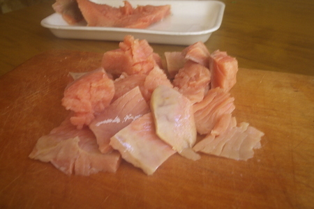 Фузилли (fusilli ) с лососем в лимонно-сметанном соусе: шаг 1