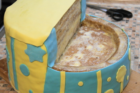 Торт цирк с медовыми коржами и сметанно-маслянным кремом с карамелизированными изюмом и черносливом: шаг 21