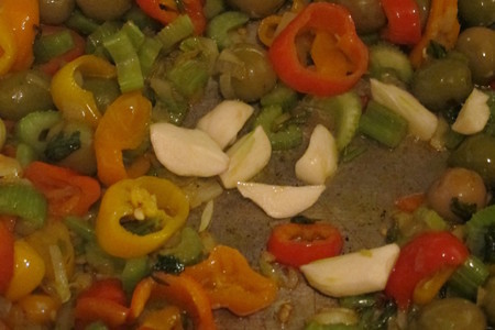 Соус овощной с креветками и мидиями.: шаг 2