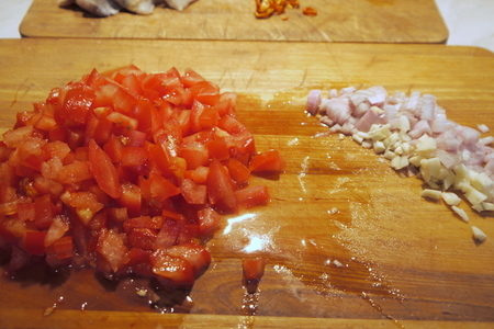 Селедка в томатно-базиликовом соусе: шаг 2