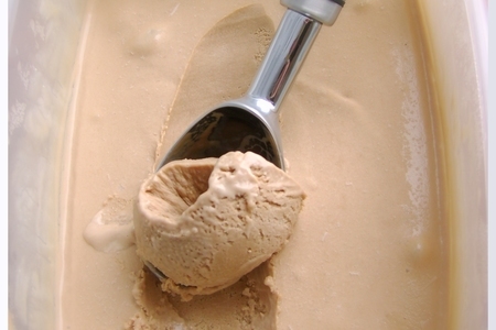 Шоколадное мороженое  в решетчатых чашках: шаг 7