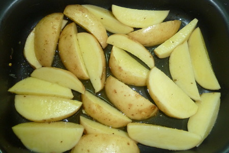 Пестрый салат с сельдью и теплым хрустящим картофелем: шаг 1