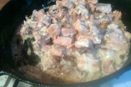 Паста с лососем и грибами в сырном соусе: шаг 4