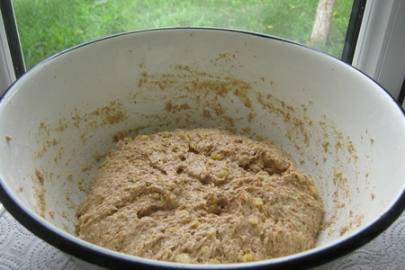Хлеб из цельнозерновой муки с горохом и мёдом - "урожайный".: шаг 5