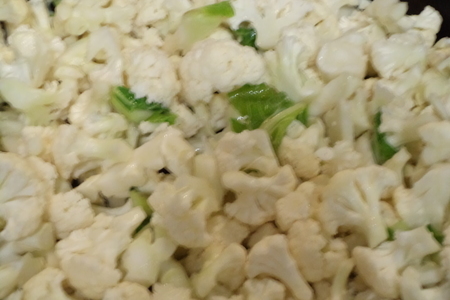 Теплый салат из цветной капусты с телятиной  и  витаминным соусом..: шаг 2
