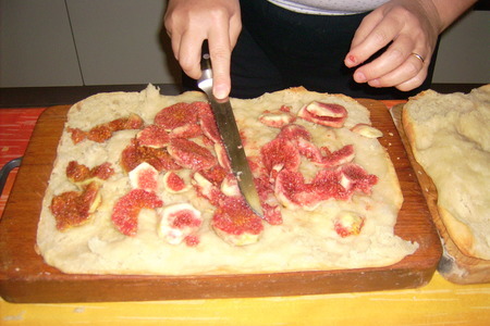 Двойная пицца с хамоном и свежим инжиром: шаг 12