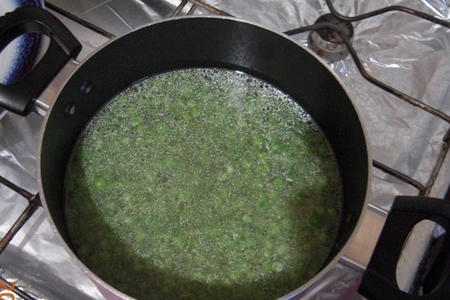 Суп-пюре из зеленого горошка с креветками: шаг 4