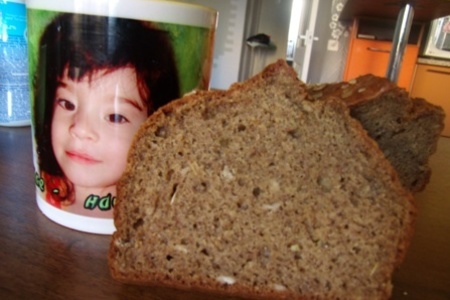 Цельно-зерновой полезный хлеб: шаг 1