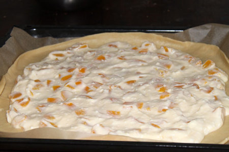 Творожный пирог с персиками: шаг 7