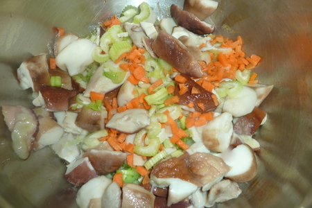 Ароматный, быстрый, невероятно вкусный суп с белыми грибами и чечевицей: шаг 5