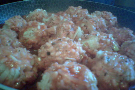 Фото приготовления рецепта: Ёжики в томатном соусе