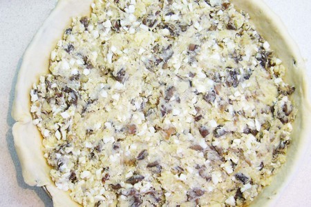 Пирог с картофелем, грибами и яйцами "кулинар": шаг 4