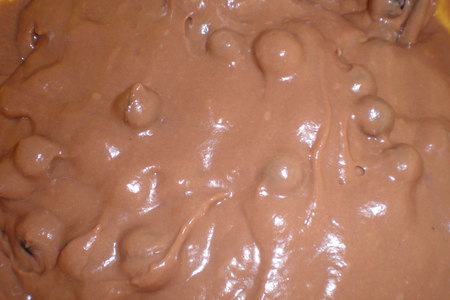Шоколадные маффины со смородиной постные: шаг 4