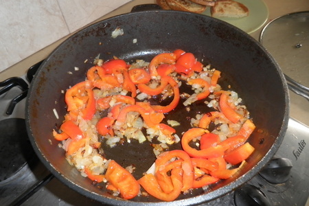 Паста с мясом , томатным соусом и песто для наташи: шаг 1