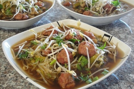 Азиатский суп с пастой и мясными шариками: шаг 8