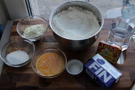 Слоеное тесто для бриошей и плюшки из него (дуэль): шаг 1