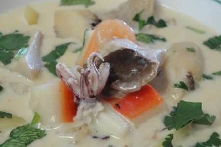 Крем суп с морскими гадами,беконом и грибами: шаг 9
