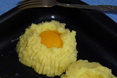 Яйца в картофельных гнёздышках: шаг 8