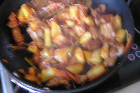 Мясо с ананасами или гуинджоу.: шаг 3