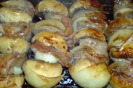 Шашлычки из телячьей печени,бекона и грибов с грилованными овощами: шаг 5