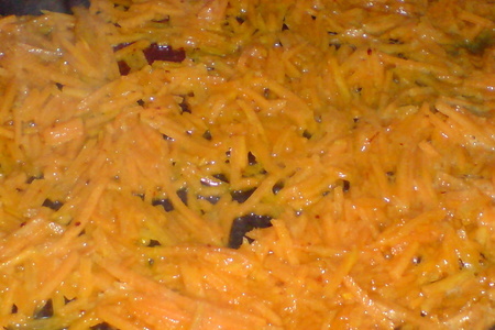 Сырники с морковью,изюмом и тыквенными семечками из духовки: шаг 3