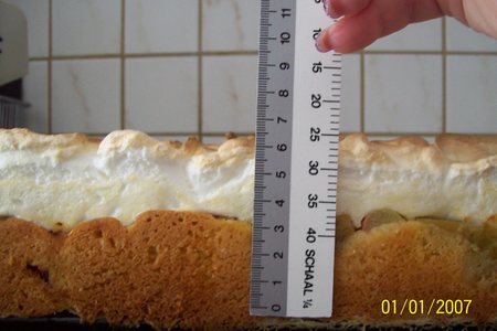 Пирог с ревенем под безе.: шаг 11