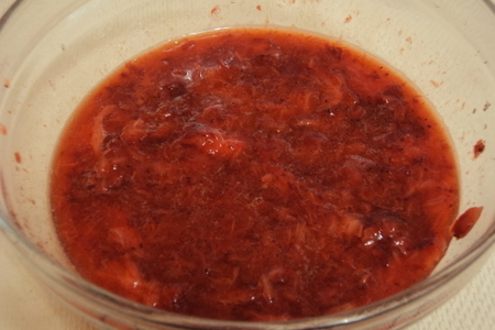 Рисовая каша с клубничным соусом.: шаг 2