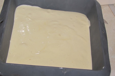 Пирог с сырной начинкой и клубникой: шаг 2