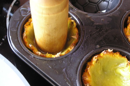 Мороженое чайно-лаймово-сливочное в ананасных корзиночках. для юленьки-апайя.: шаг 5